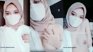 Bokep Hijab Camilla Remas Toket